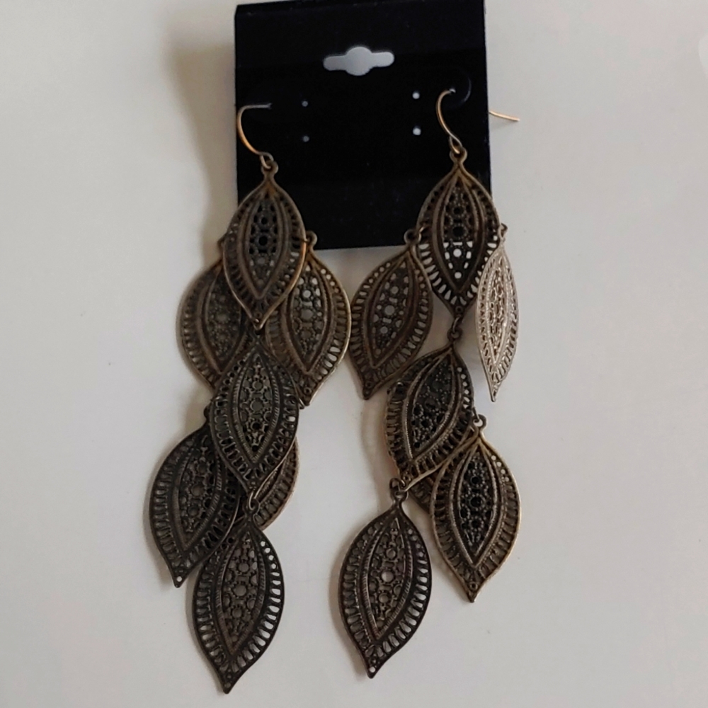 Dangle Earings